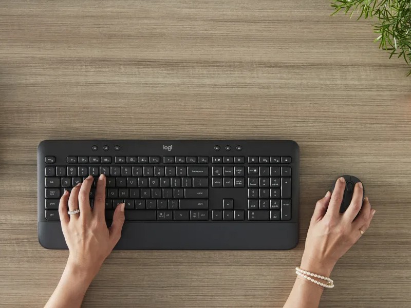 Logitech Signature MK650 Combo